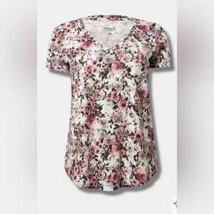 Torrid Tshirt - Heritage Slub V-Neck Floral Pocket Tee, Size 3 (22-24) NWT